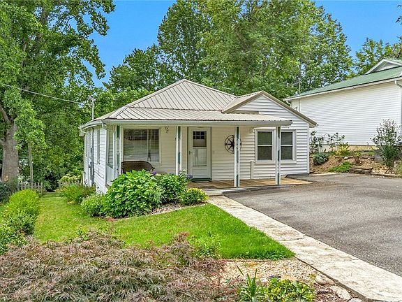 4th image of 505 Oak Avenue