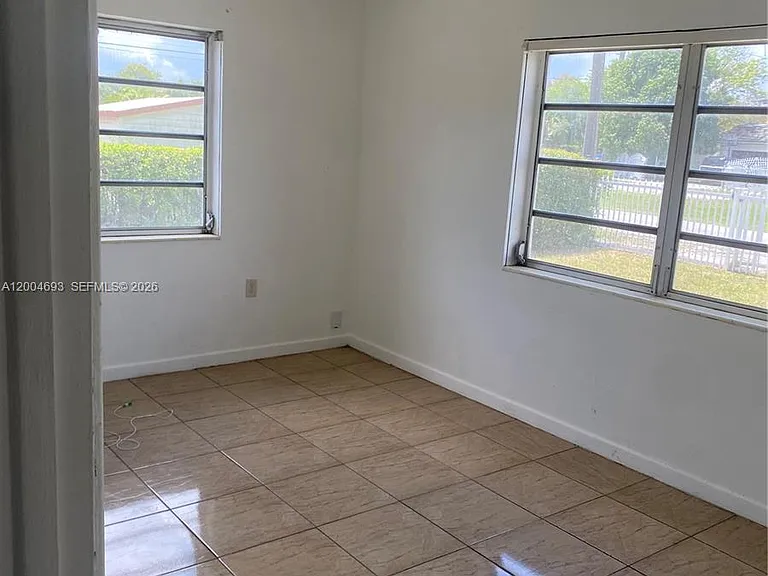 14315 NW 12th Ave — Photo 10