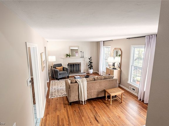 5th image of 4185 Leona Dr