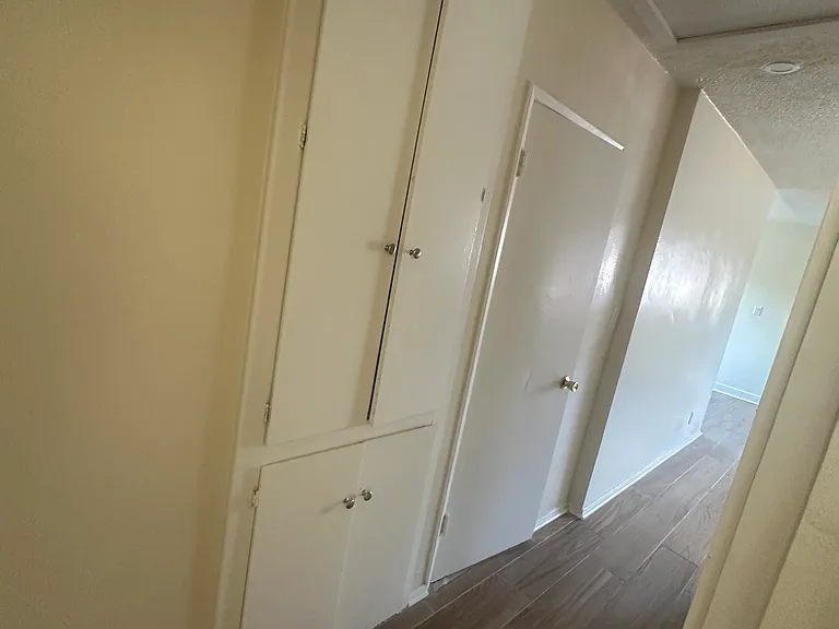 2920 W 141st St #5 — Photo 12