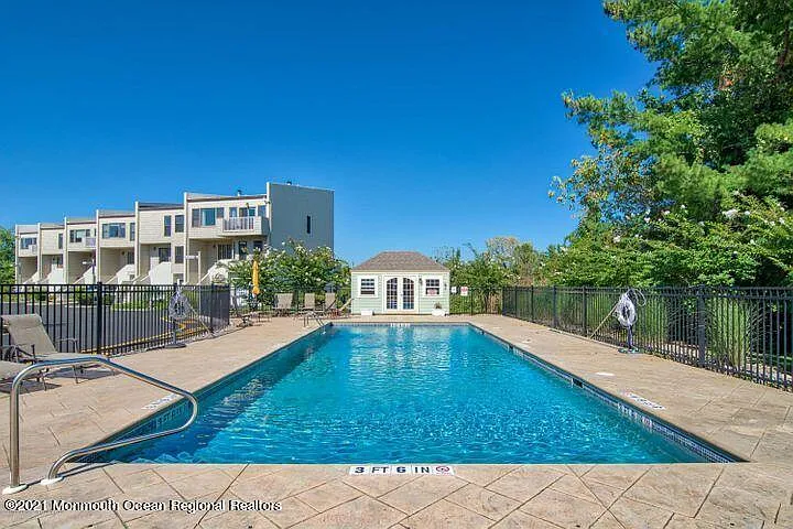 57 Bridgewaters Dr #7 — Photo 13