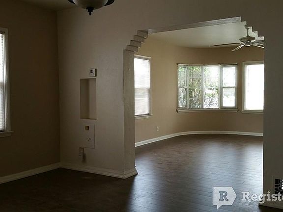 4th image of 1110 E Ocean Blvd