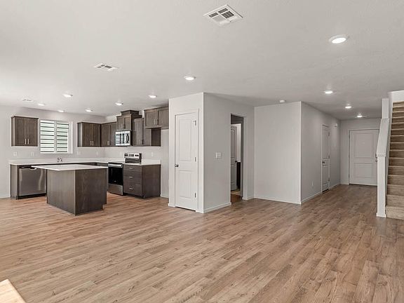 2nd image of 2629 Meadows Ln