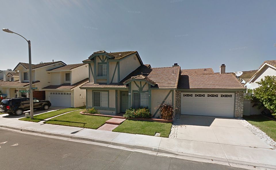 2nd image of 37 Hummingbird Ln