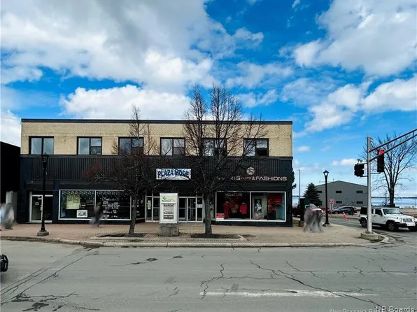 195 Main St, Bathurst, NB E2A 1A7