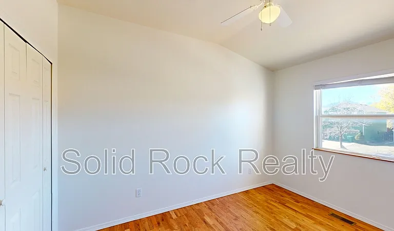 8315 Saint Helena Dr — Photo 14
