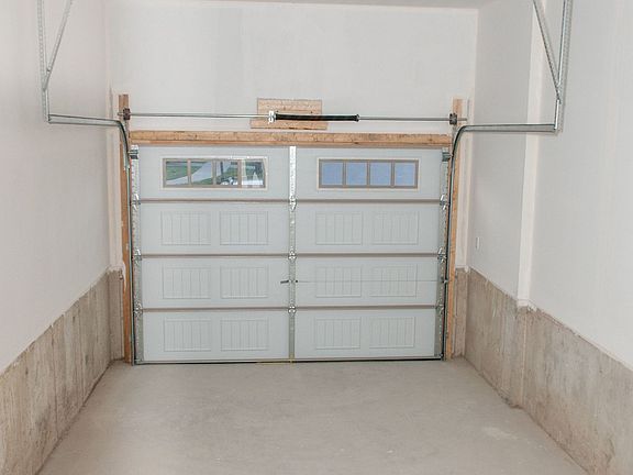 4th image of 73 Richard Davies Cres