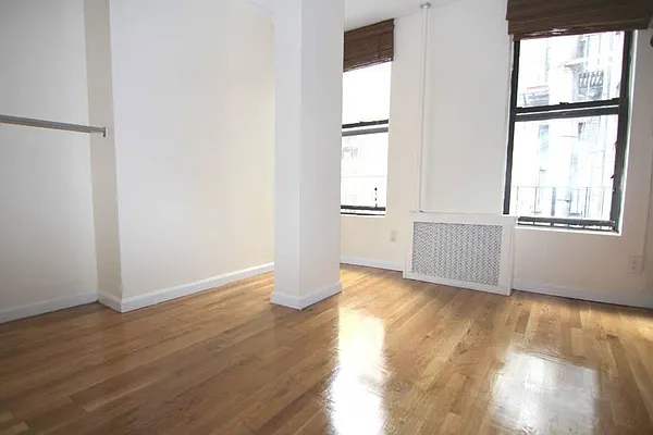 Rented by FirstService Realty (legacy) | media 19