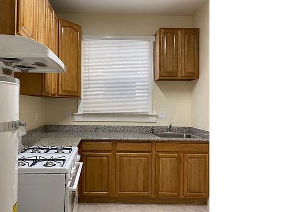 3rd image of 1618 Mason St #12