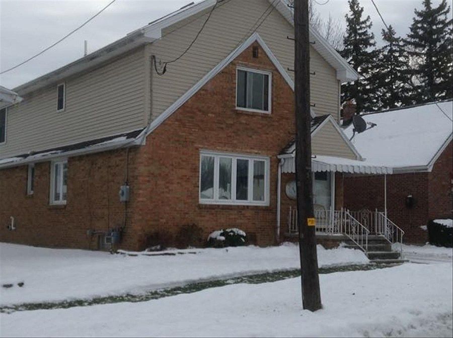 2nd image of 169 Dwyer St