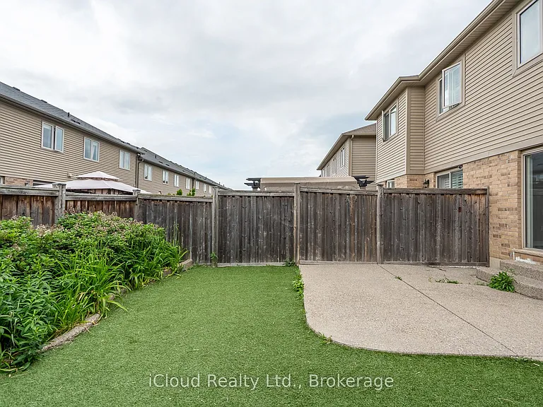 113 Echovalley Dr — Photo 43