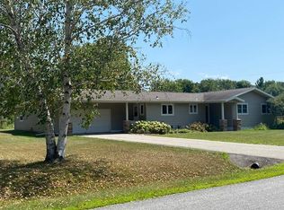 N5878 Cottage Ln, Onalaska, WI 54650