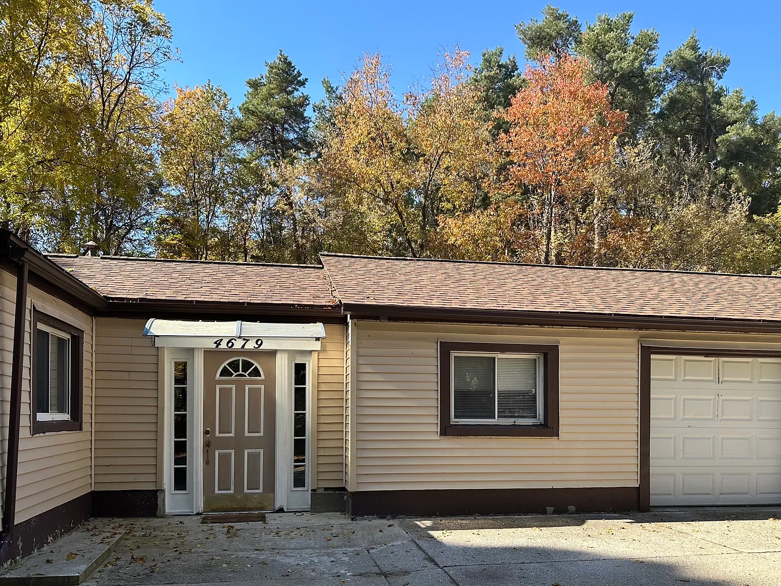 3 bed, 2.5 bath, 1760 sqft, $2,500 — Photo 2
