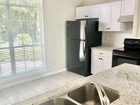 4th image of 1163 Green Hill Trce