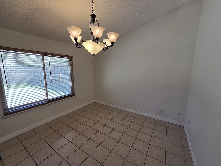 7114 Breeze Holw — Photo 7