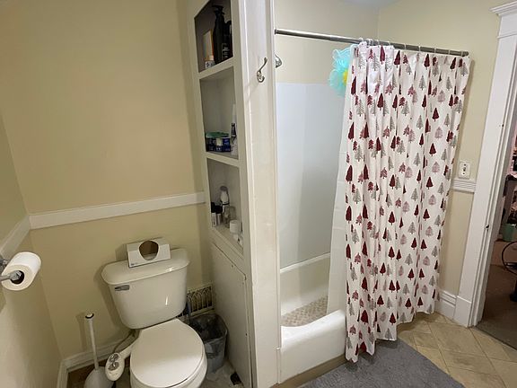 3rd image of 319 Harrison St #2