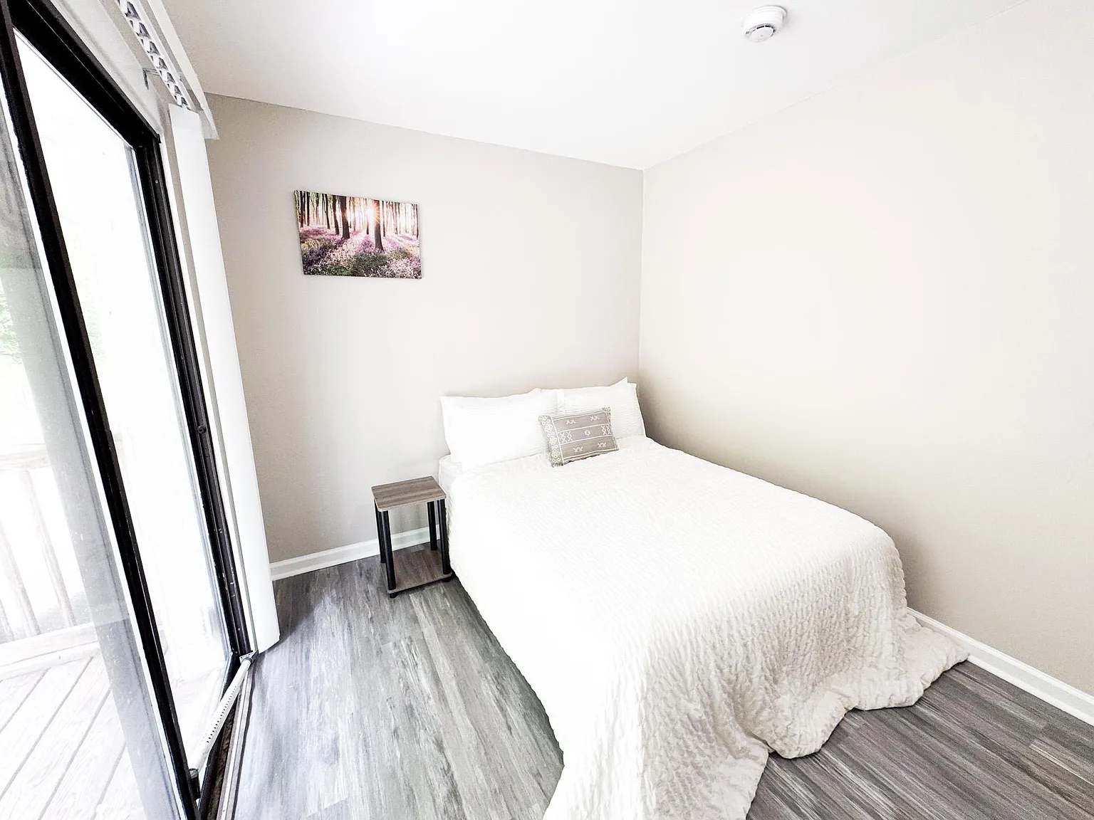4 bed, 4.0 bath, 2400 sqft, $763 — Photo 2