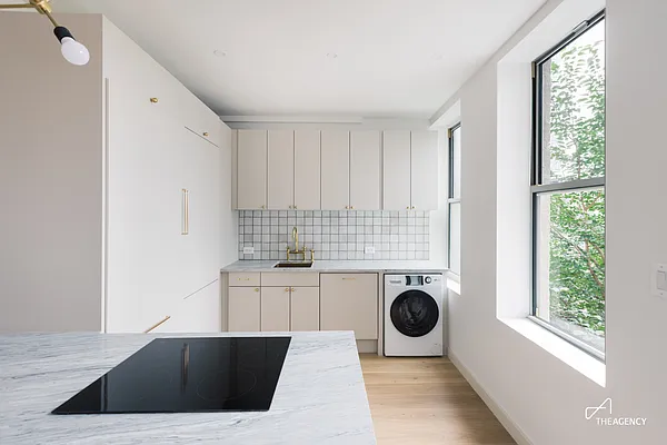 Rented by The Agency | media 4