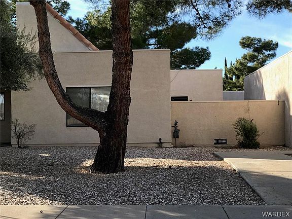 2nd image of 2112 Golf Dr APT 24