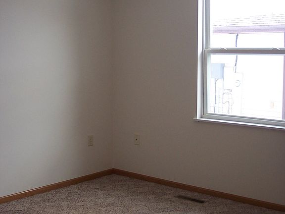 5th image of 909 Mary Kay Ave