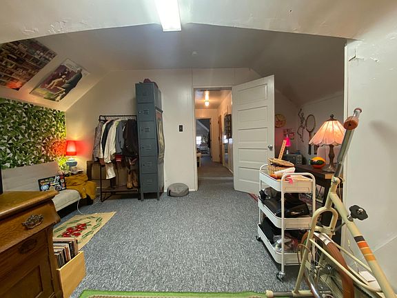 3rd image of 915 E Ann St APT 6