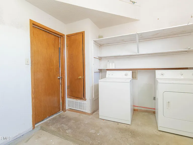 12056 Bellows Ct — Photo 29