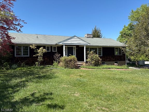 2nd image of 18 Pottersville Rd