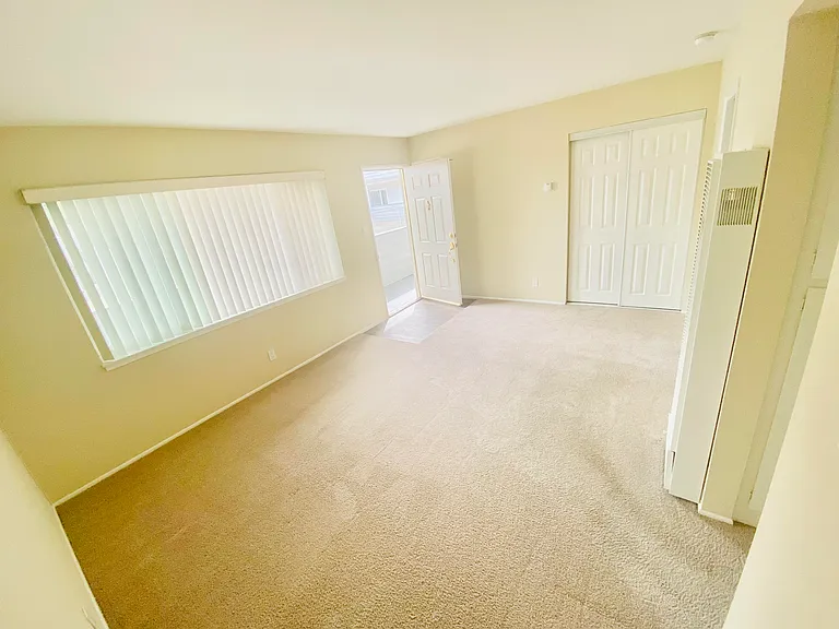 19 Coleman Pl #34 — Photo 10