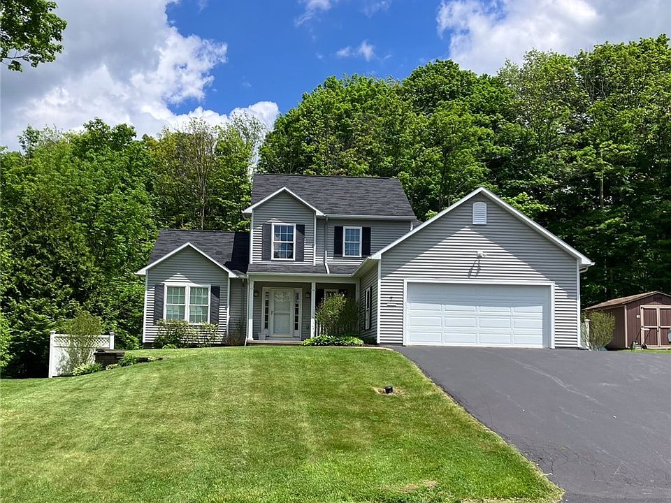 1st image of 7 Kinderwood Dr