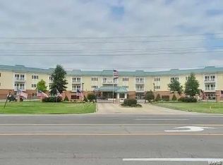 1300 N Main St APT 303, Sikeston, MO 63801