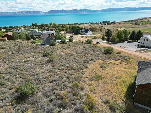 2nd image of 202 Lewis Loop