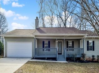 203 Nicki Ct, Hampton, GA 30228