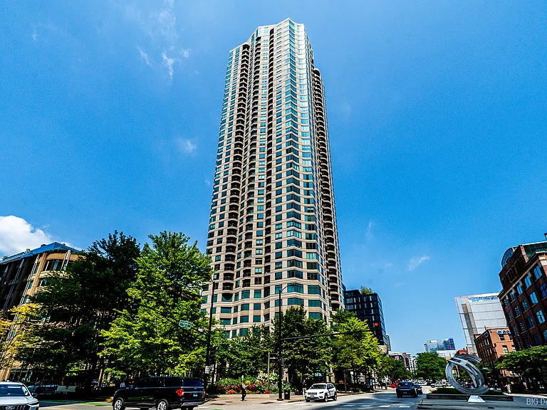 400 N Lasalle St #2506 — Photo 32