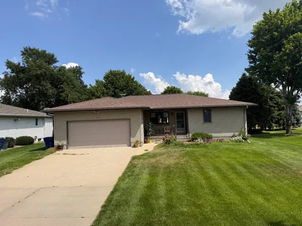 606 W 18th St, Schuyler, NE 68661