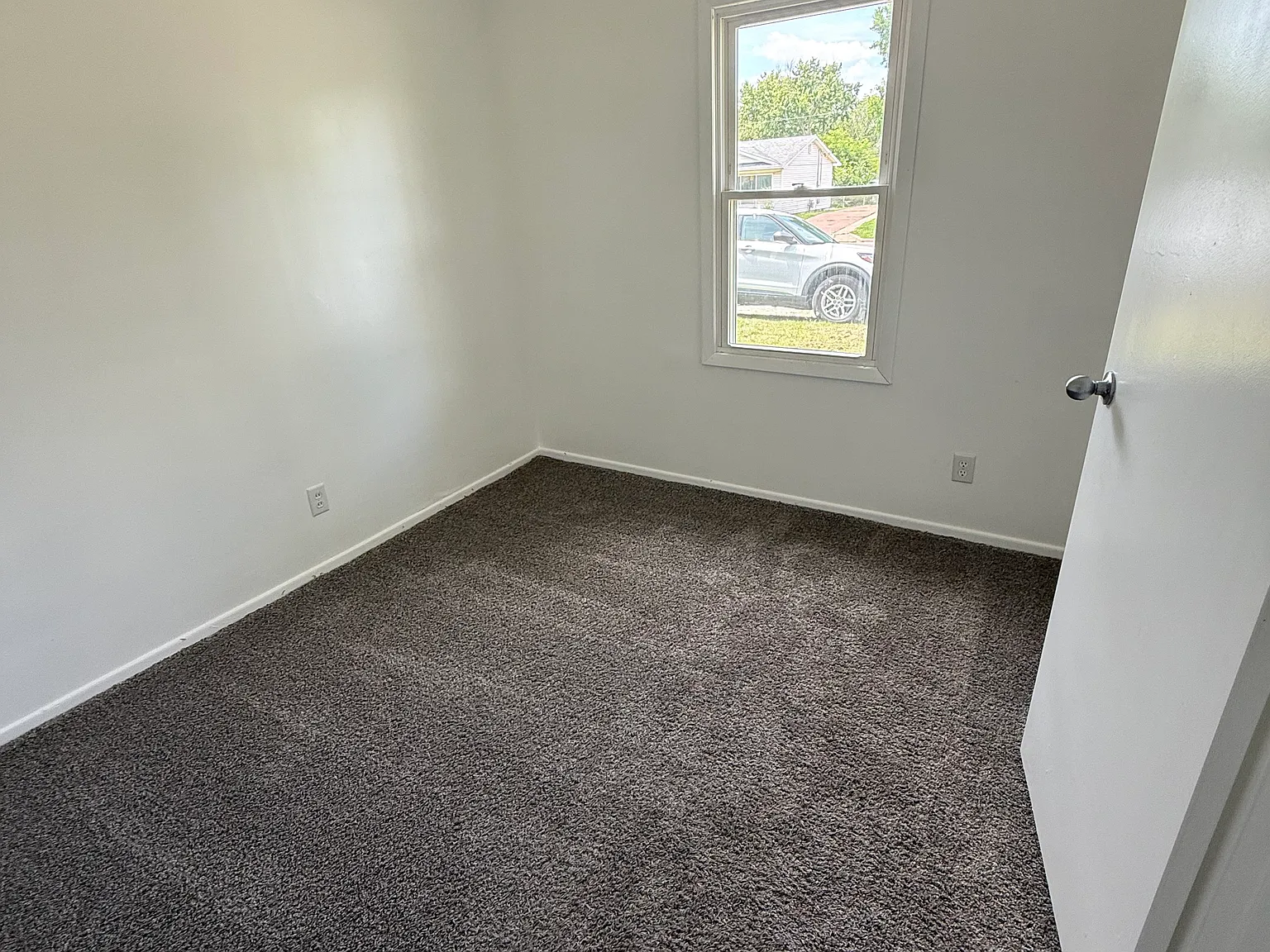 3 bed, 925 sqft, $1,250 — Photo 4