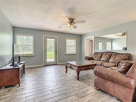 5th image of 19452 E Umatilla Blvd
