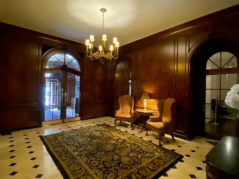 2000 N Lincoln Park W #1007 — Photo 9