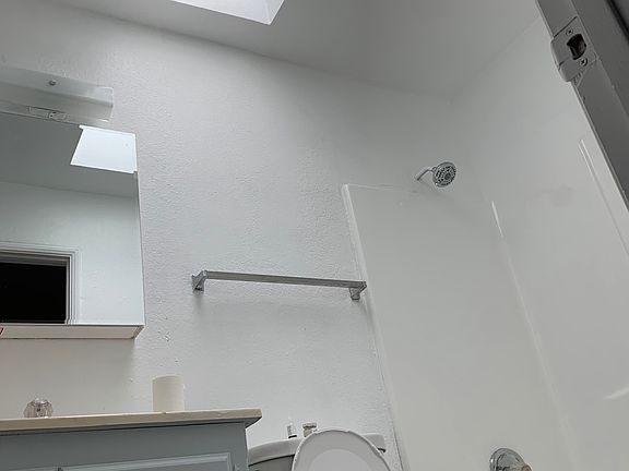 2nd image of 207 Meadow Ln APT A