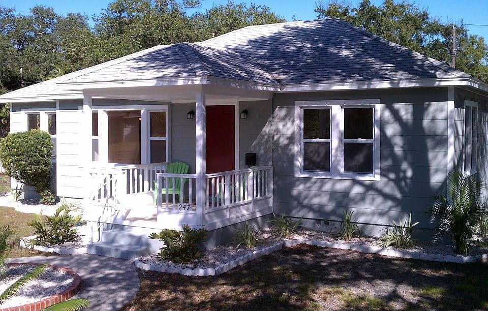 1st image of 247 43rd Ave N