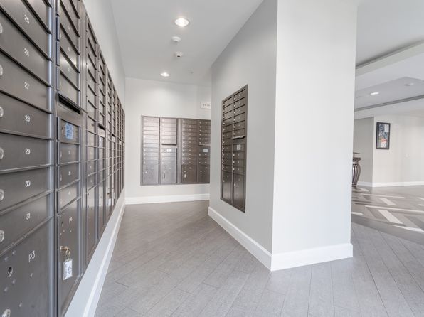 2 Stadium Dr APT 1315