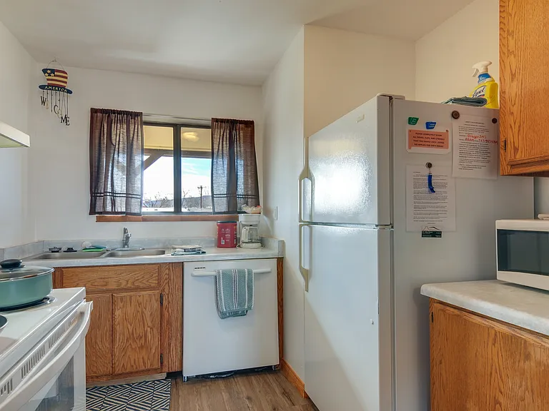 25 E Lexington #4 — Photo 9