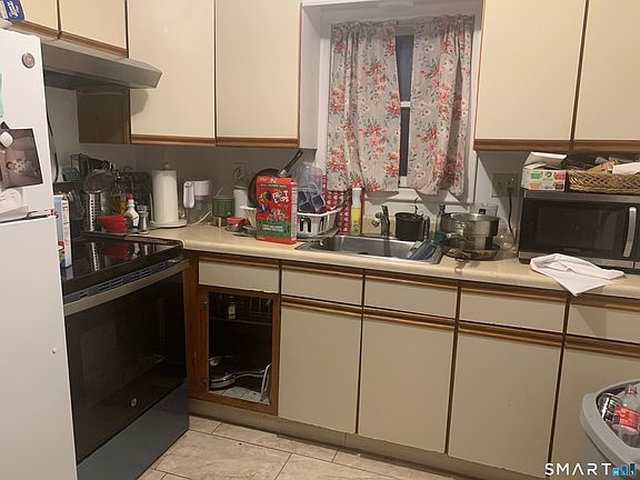 5th image of 34 Helen Street