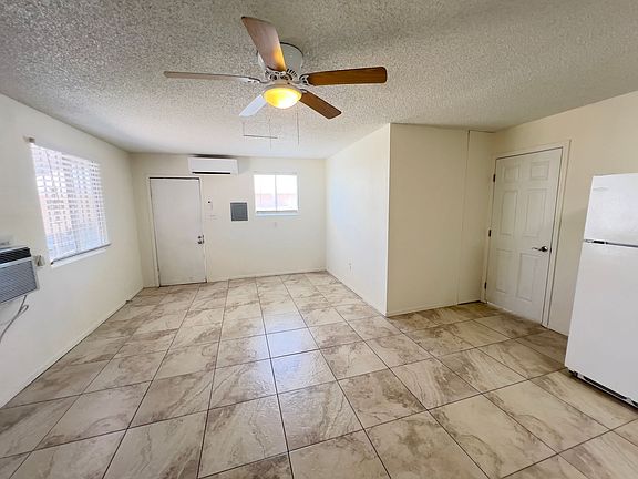 4th image of 130 Metropolitan Dr #B