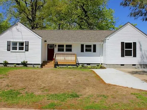 8239 Barkwood Dr, Norfolk, VA 23518