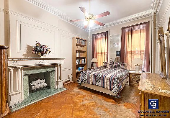 5th image of 489 Willoughby Ave