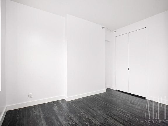 4th image of 2125 2nd Ave APT 2
