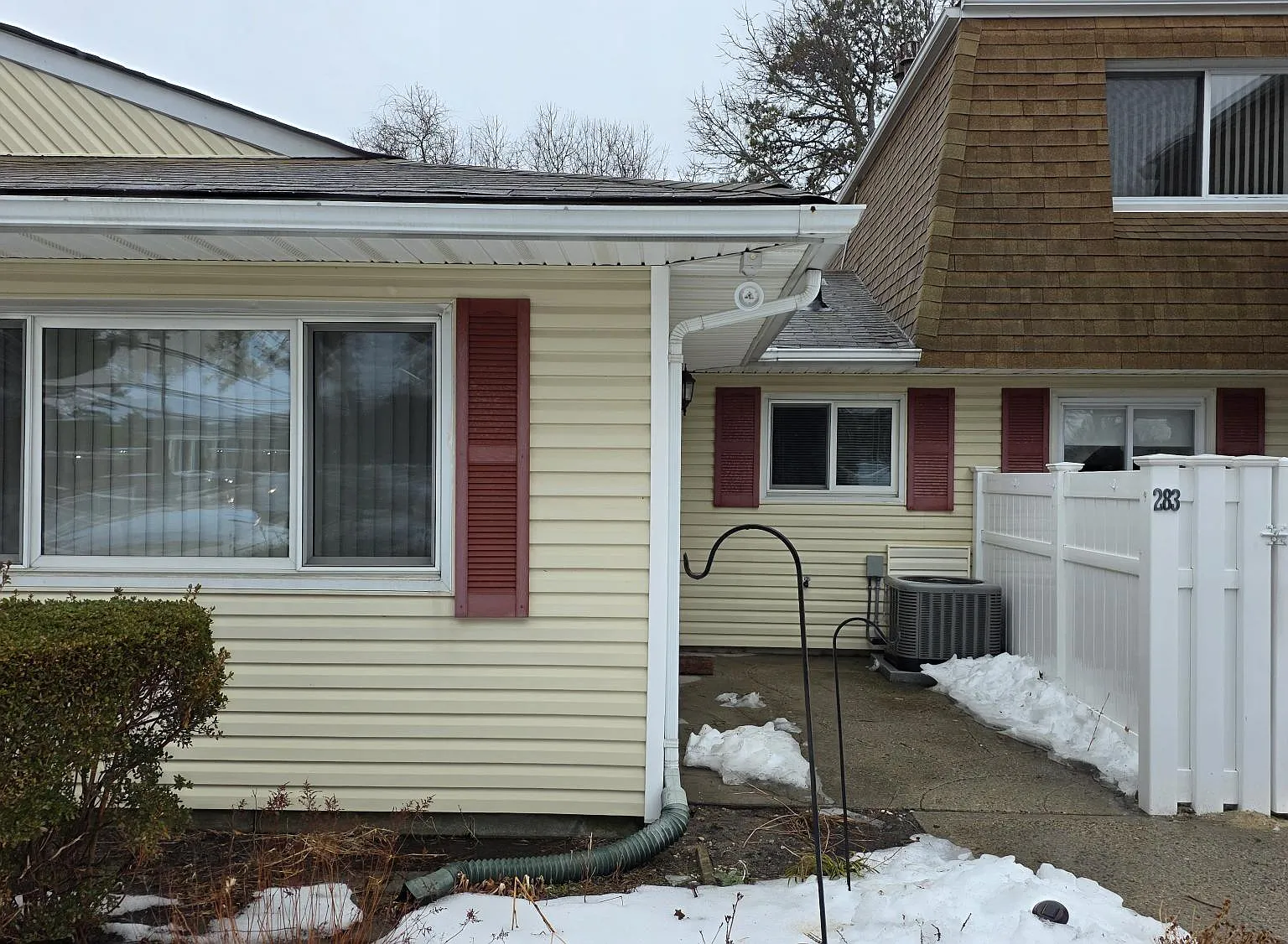 283 Storm Dr — Photo 4