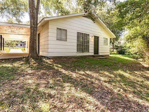 5th image of 4060 Cresthaven Rd