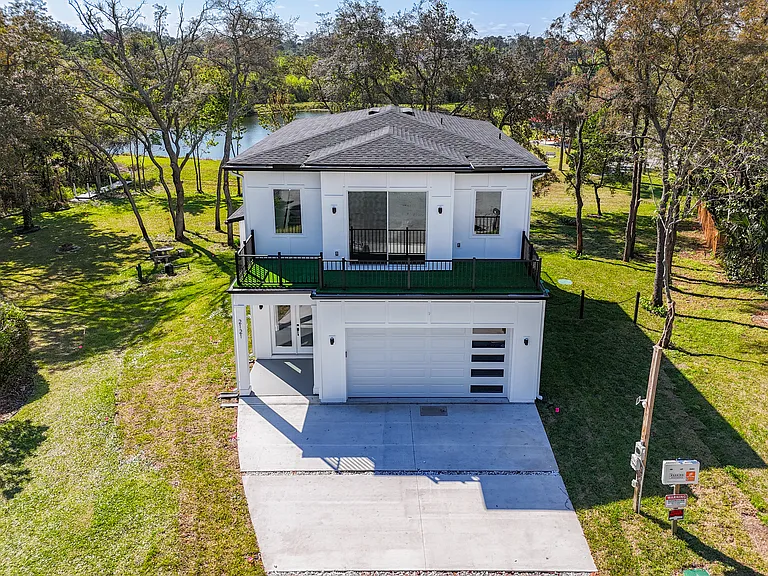 2121 Broad Water Dr — Photo 8