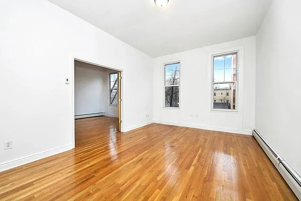 Rented by Keller Williams NYC | media 22